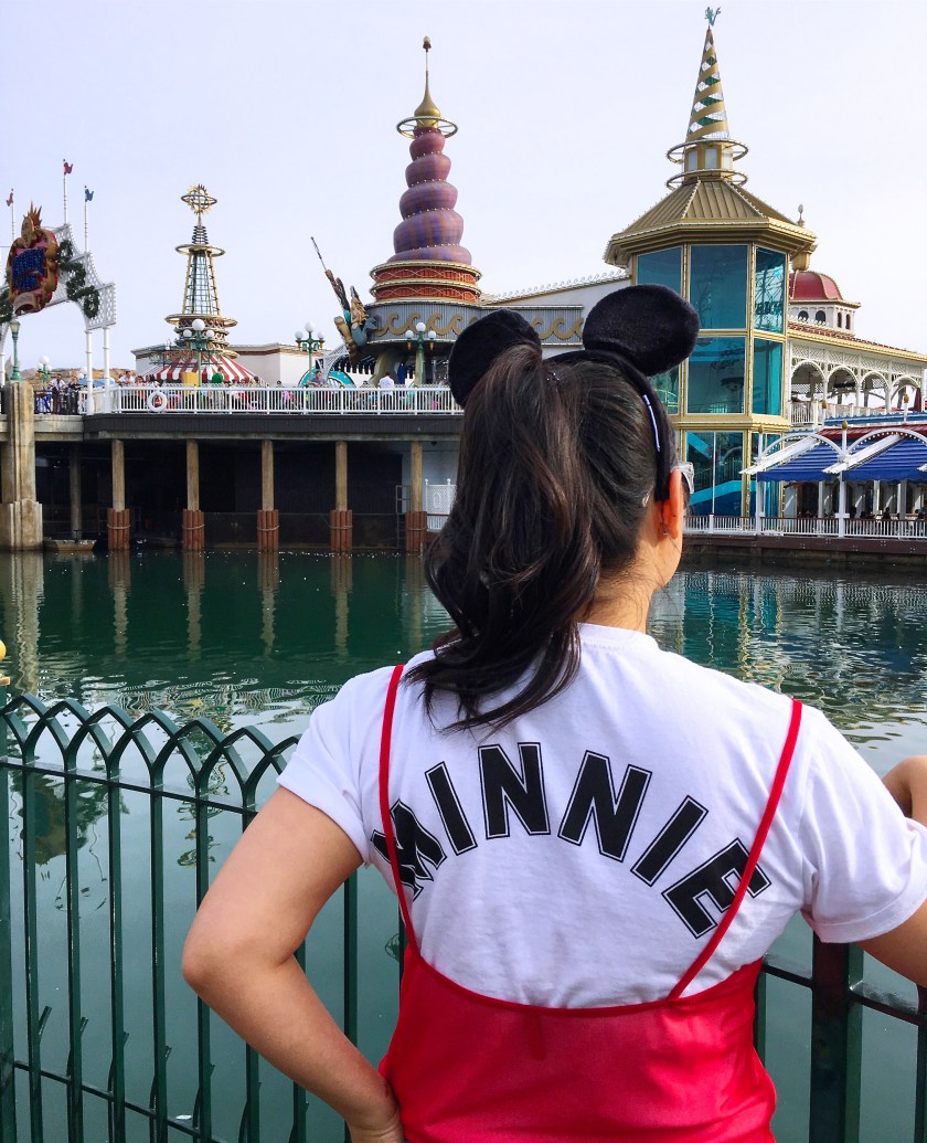 california adventure paradise pier minnie style mickey mouse disney style