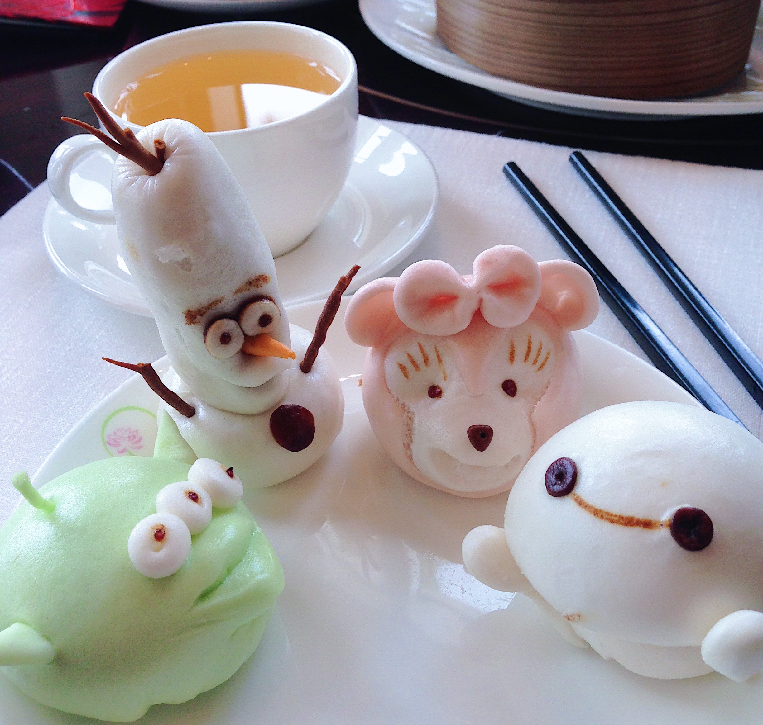 Hong Kong Disneyland Hotel Crystal Lotus Disney Dim Sum Olaf Baymax Toy Story Little Green Men Alien